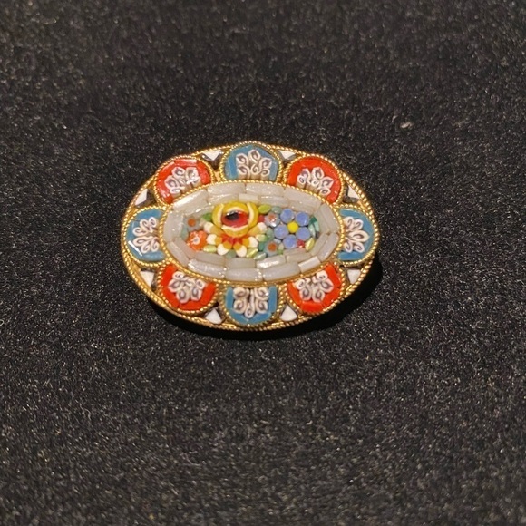 ITALIAN MICRO MOSAIC BROOCH - Picture 4 of 8